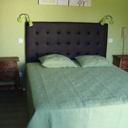 סאר Hotel Pikassaria מראה חיצוני תמונה