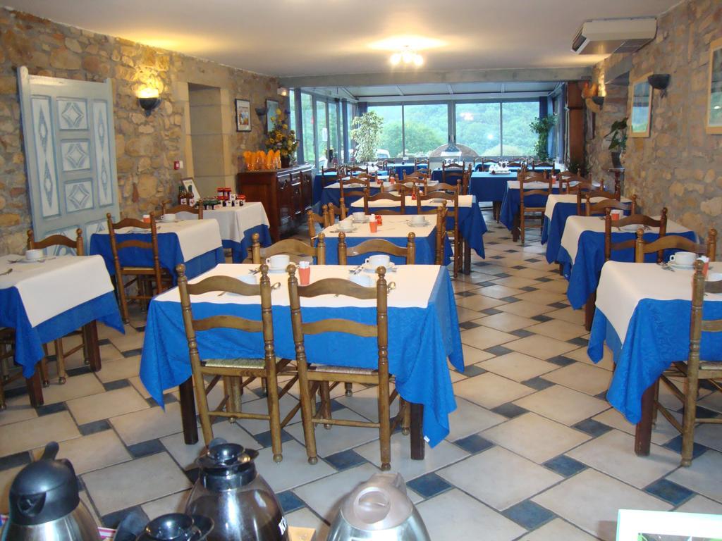 סאר Hotel Pikassaria מראה חיצוני תמונה