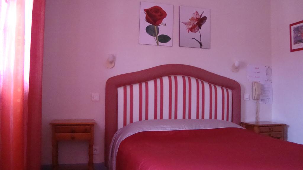סאר Hotel Pikassaria מראה חיצוני תמונה